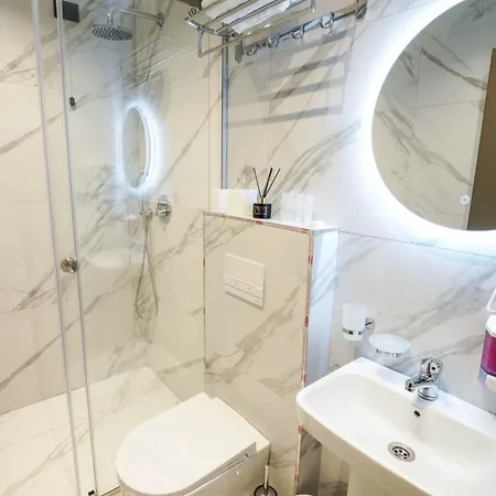 酒店 Vion Sea Boutique - Durres 3*