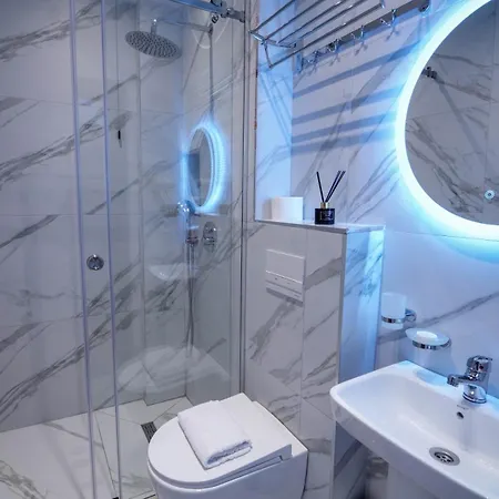 酒店 Vion Sea Boutique - Durres 3*