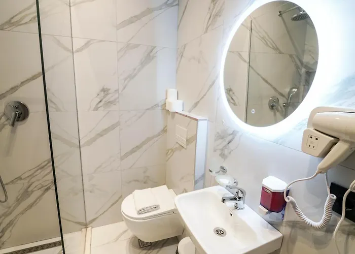 Vion Sea Boutique - Durres 3* גולם